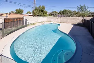 1342 W Schafer Dr, Tucson, AZ 85705 - Photo 33