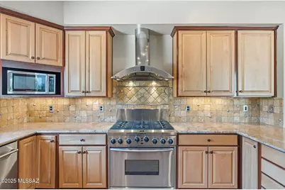 5305 E Gleneagles Drive, Tucson, AZ 85718 - Photo 9