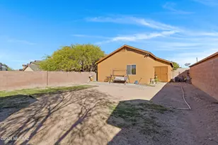 2464 E Camino Malcote, Tucson, AZ 85706 - Photo 13