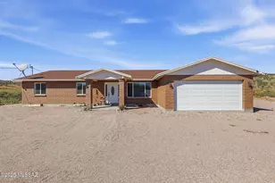 952 Via Plata, Rio Rico, AZ 85648 - Photo 1