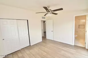 206 W Blacklidge Dr, Tucson, AZ 85705 - Photo 17