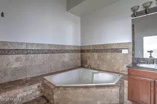 6241 N Panorama Dr, Tucson, AZ 85743 - Photo 33