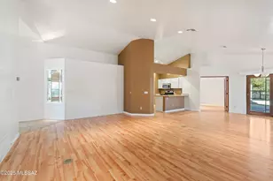 1341 E Starship Pl, Oro Valley, AZ 85737 - Photo 5