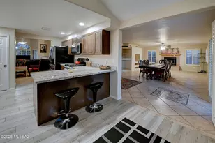 10527 N Camino Rosas Nuevas, Oro Valley, AZ 85737 - Photo 5