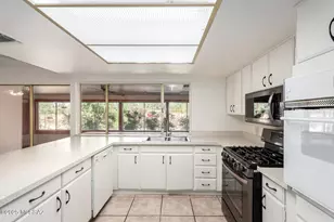 8067 E 7th St, Tucson, AZ 85710 - Photo 11