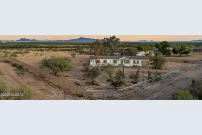 9740 N Running Back Way, Marana, AZ 85653 - Photo 3