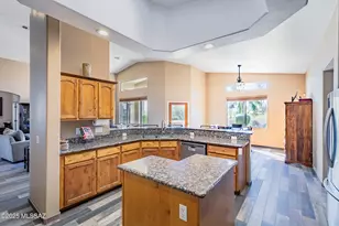 3805 W Sweet Pl, Tucson, AZ 85745 - Photo 9