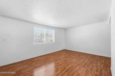 1453 W Roger Road, Tucson, AZ 85705 - Photo 5
