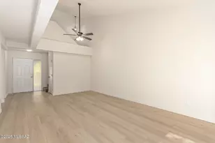 7872 E 35th St, Tucson, AZ 85710 - Photo 9