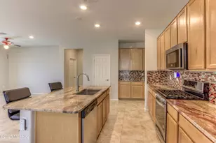 8804 E Stone Meadow Cir, Tucson, AZ 85730 - Photo 5