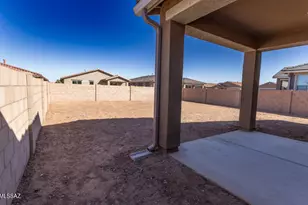 21740 E Crst Ave, Red Rock, AZ 85145 - Photo 3