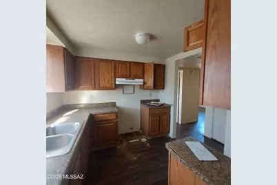 8301 E Wildcat Drive, Tucson, AZ 85730 - Photo 7
