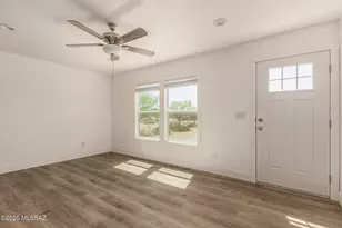 9415 S Vicki Dr, Tucson, AZ 85736 - Photo 13