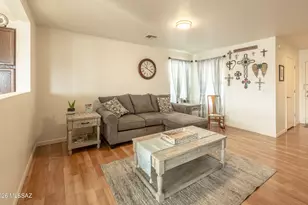 7658 E Desert Overlook Dr, Tucson, AZ 85710 - Photo 3