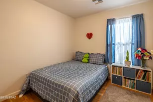 7658 E Desert Overlook Dr, Tucson, AZ 85710 - Photo 13