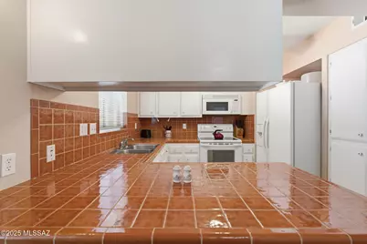 154 E Verde Vista, Green Valley, AZ 85614 - Photo 11