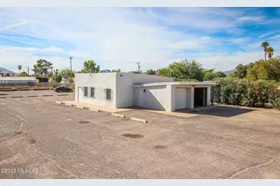 3219 N Flowing Wells Road, Tucson, AZ 85705 - Photo 1