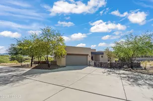 7937 S Galileo Ln, Tucson, AZ 85747 - Photo 3