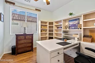 8116 W Blowing Tumbleweed Pl, Tucson, AZ 85743 - Photo 7