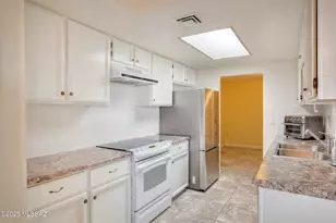 330 E Paseo Azul, Green Valley, AZ 85614 - Photo 11