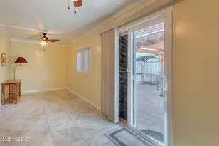 330 E Paseo Azul, Green Valley, AZ 85614 - Photo 9