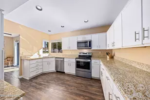 64498 E Squash Blossom Ln, Tucson, AZ 85739 - Photo 13