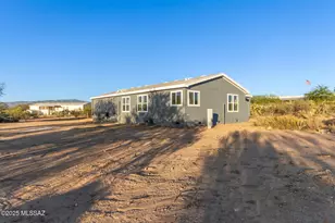 12712 S Red Horizon Trail, Vail, AZ 85641 - Photo 7