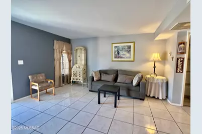 248 S Paseo Aguila #UNIT C, Green Valley, AZ 85614 - Photo 13