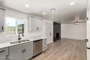 1010 E Gifford Dr, Tucson, AZ 85719 - Photo 17