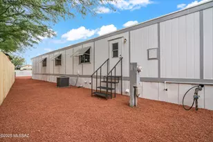 1432 W Buena Tierra Pl, Tucson, AZ 85705 - Photo 23