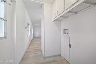 1432 W Buena Tierra Pl, Tucson, AZ 85705 - Photo 17