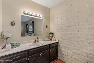 442 N Bull Run Dr, Tucson, AZ 85748 - Photo 15