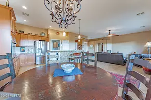 899 W Calle Artistica, Green Valley, AZ 85614 - Photo 17