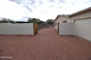 3705 W Ironwood Hills Dr, Tucson, AZ 85745 - Photo 9