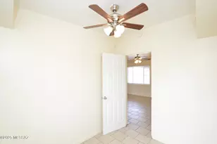 39 W 30th St, Tucson, AZ 85713 - Photo 13