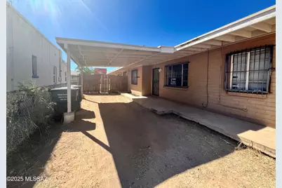 39 W 30th Street #B, Tucson, AZ 85713 - Photo 1
