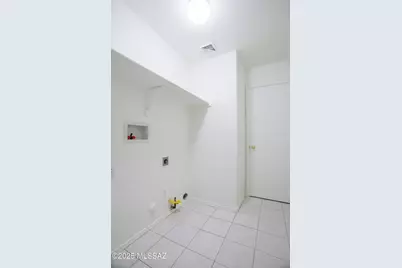 7871 W Sacramento Hill Drive, Tucson, AZ 85743 - Photo 37