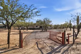 12625 W Cactus Ridge Dr, Tucson, AZ 85735 - Photo 33