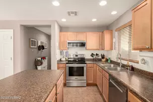 21615 E Homestead Dr, Red Rock, AZ 85145 - Photo 15