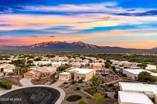 4583 S Moon River Pl, Green Valley, AZ 85622 - Photo 3