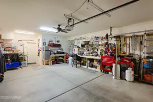 512 W Bazille Way, Green Valley, AZ 85614 - Photo 25