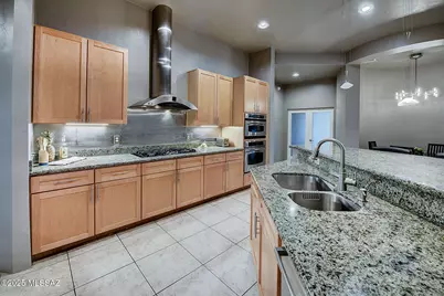 7530 E Placita Ventana Hayes, Tucson, AZ 85750 - Photo 9