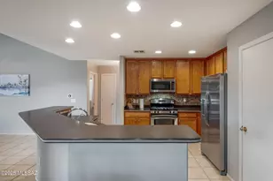 7631 S Laurel Willow Dr, Tucson, AZ 85747 - Photo 7