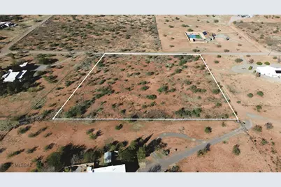 10300 E Vista Montanas Road #4, Hereford, AZ 85615 - Photo 1