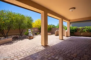 700 N Pebbles Ridge Dr, Green Valley, AZ 85614 - Photo 9
