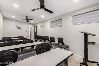 727 N Swan Road, Tucson, AZ 85711 - Photo 21