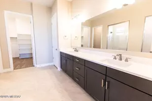 7916 S Orions Belt Dr, Tucson, AZ 85747 - Photo 31