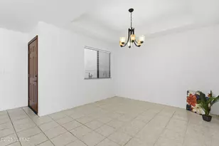 848 E Camino Diestro, Oro Valley, AZ 85704 - Photo 17