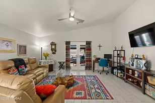 3264 S Thunder Chorus Rd, Tucson, AZ 85713 - Photo 19