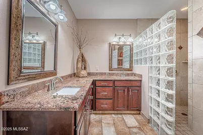 1118 W Circulo Del Sur, Green Valley, AZ 85614 - Photo 35